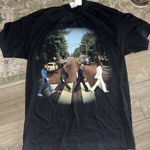 Vintage Y2K 2005 The Beatles Abbey Road T Shirt Size Large Apple Corps Black